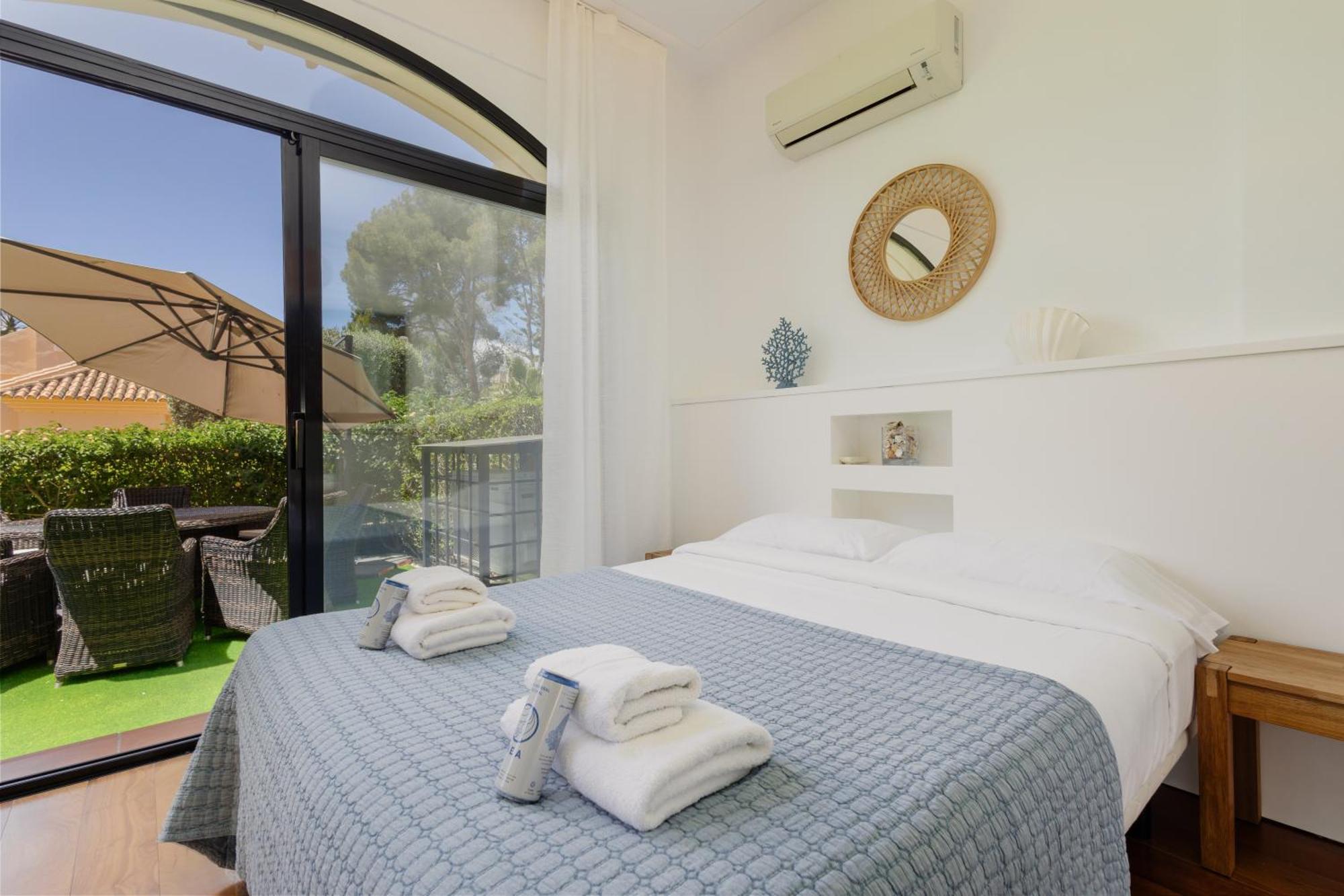 Apartment 3 Bedroom Apartment, With Private Garden And Terrace, In Puerto Banus *