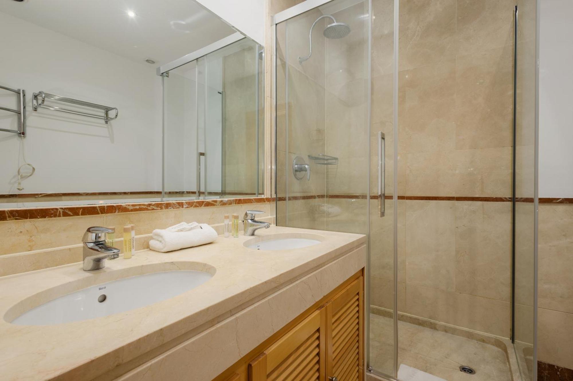 3 Bedroom Apartment, With Private Garden And Terrace, In Puerto Banus * Marbella