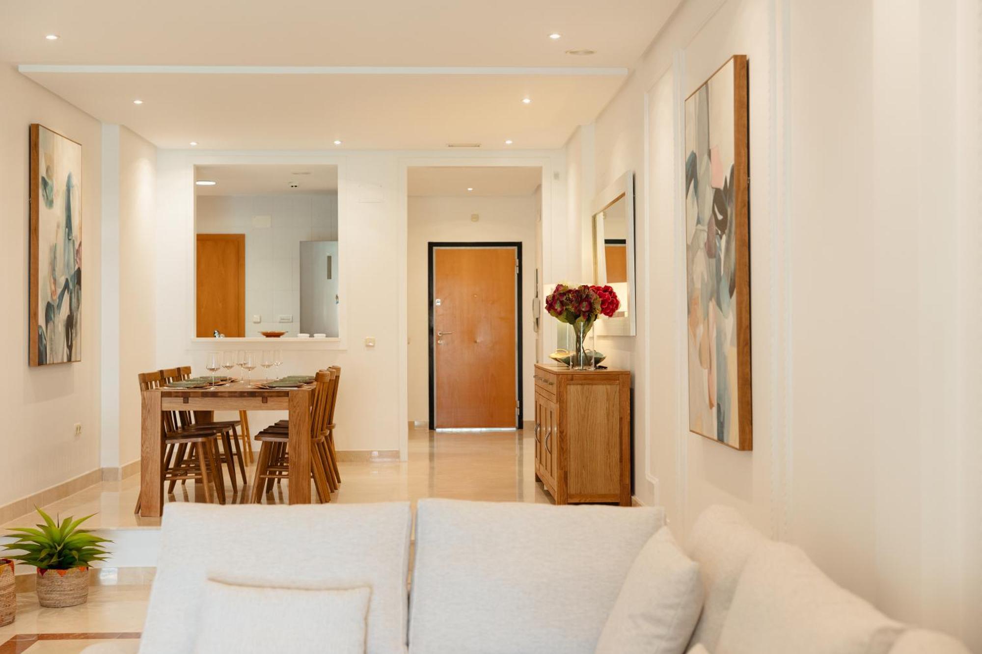 3 Bedroom Apartment, With Private Garden And Terrace, In Puerto Banus Apartament